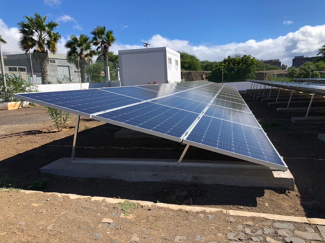 Instal·lació fotovoltaica d'autoconsum Aguas Porto Novo (APN)
